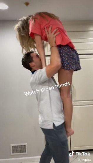 父亲爆料女子视频大全,揭秘网络传播背后的秘密 第3张 父亲爆料女子视频大全,揭秘网络传播背后的秘密 第3张